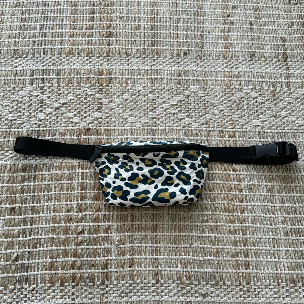Aloha Collection Hip Pack